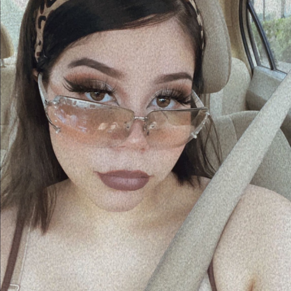 Meet your Posher, Ashly